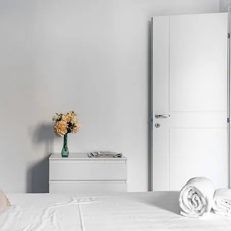 Lägenhet Joivy Cosy 1-bed Flat In Navigli *